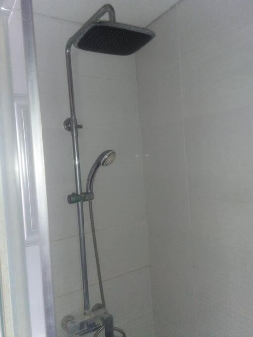 Mg Suite 1Bedroom Apartment By Just Inn Management Semarang Dış mekan fotoğraf