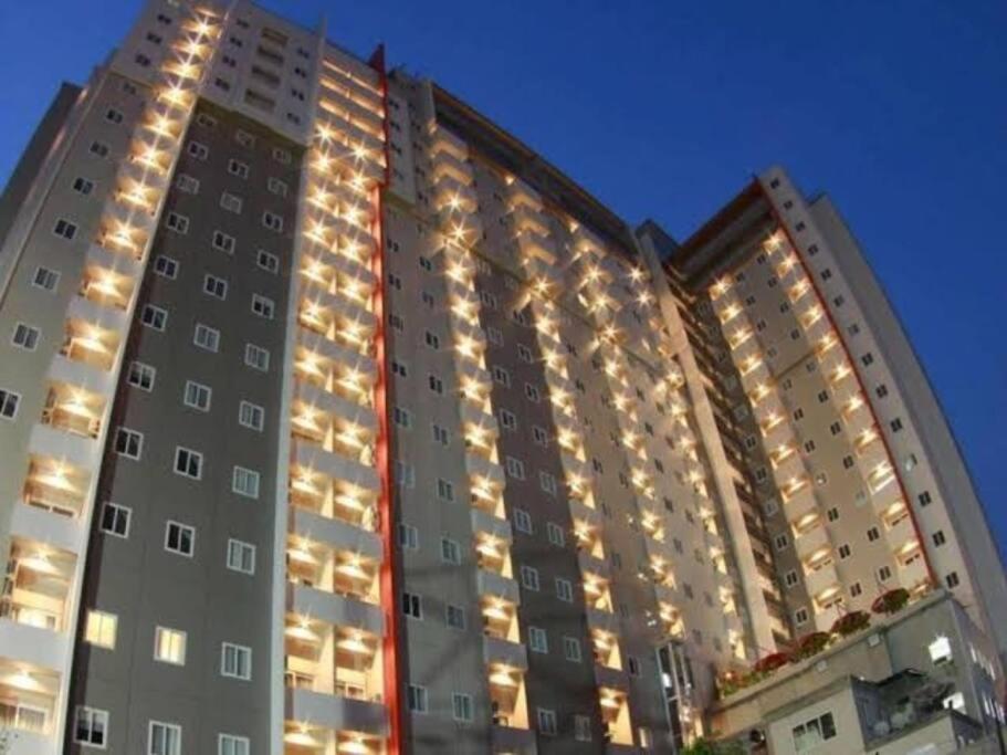 Mg Suite 1Bedroom Apartment By Just Inn Management Semarang Dış mekan fotoğraf